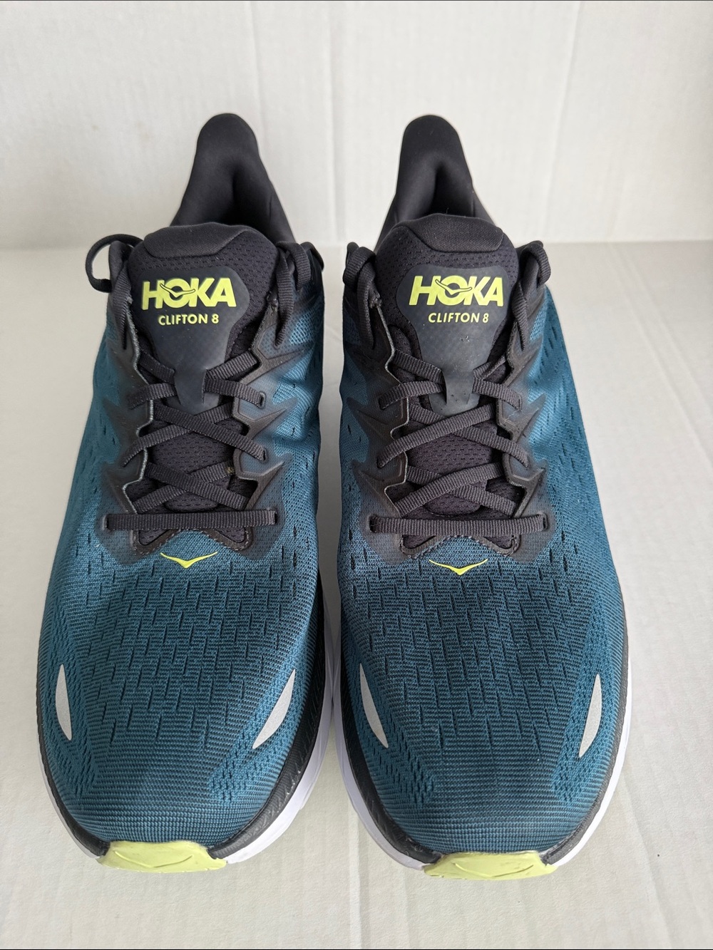 Hoka Men's Clifton 8 Running Shoes Teal and Black/Lime Accents Men’s Sz 16D New